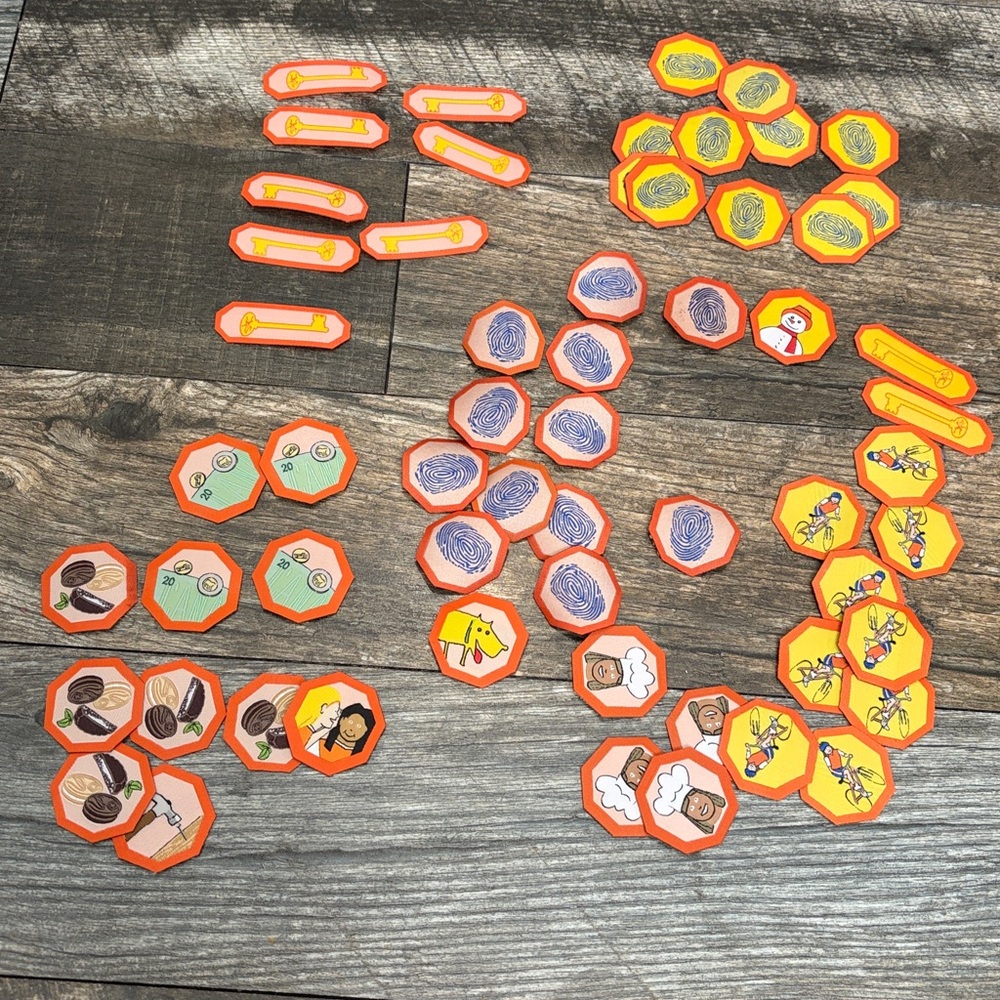 Key to I can  and key to active living  2013 GGC brownie (ember) badges bundle